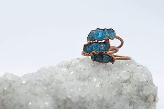 Multi-stone blue apatite ring || handmade raw crystal ring || apatite ring