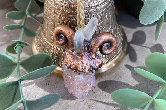 Zodiac Capricorn Spirit Quartz Pendant | Spiritual Gift
