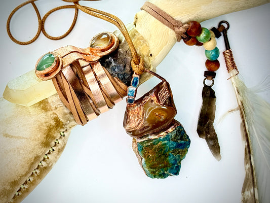 Handmade copper pendant with raw blue apatite, carnelian, and triangular top – funky crystal jewellery for creative expression and throat chakra alignment.